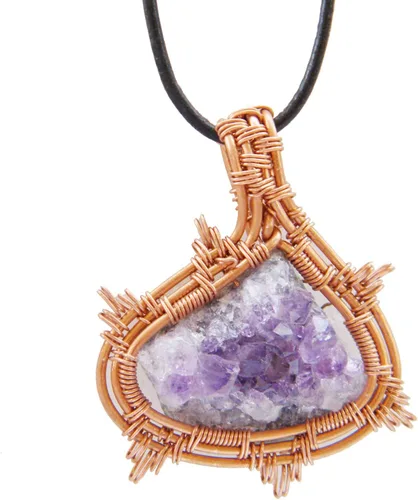Vista 5 de Collar de amatista drusa con cuerda de cuero, collar bohemio, colgante envuelto en alambre de cobre, 45x36mm, Gema, Amatista brasileña