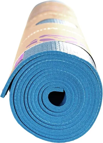 Vista 4 de Hugger Mugger Tapete de yoga de viaje de tapas, súper portátil y duradero, superficie adhesiva texturizada, se puede plegar o enrollar, plegable