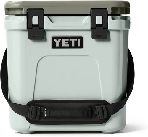 Vista 19 de YETI Roadie 24 2.0 - Enfriador duro con correa de hombro DoubleDuty y tapón de drenaje Canela