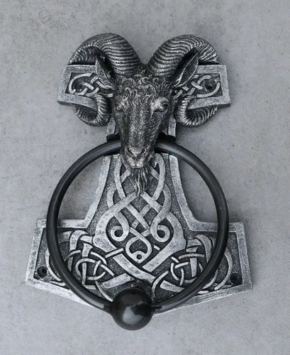 Vista 7 de Ebros Gift Viking Ram Skull Thor Hammer Mjolnir con runas, nudos, figura decorativa para puerta con bola golpeada integrada con acento de mitología