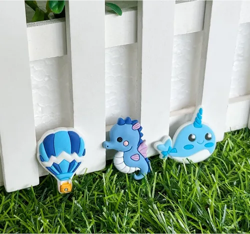 Vista 7 de Lindos dijes Kawaii para zapatos deportivos, 30 100 unidades, para adolescentes, niñas, niños, decoración de fiesta, regalos, accesorios