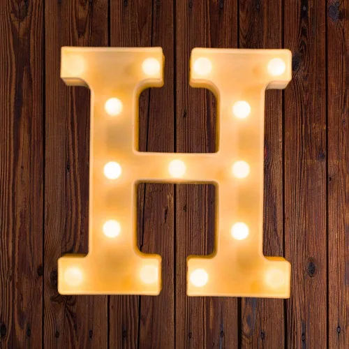 Vista 93 de Ulalaza Letrero de luz LED en blanco y negro, 2 letras AA alimentadas por batería para boda, fiesta de cumpleaños, lámpara de Navidad, luz nocturna