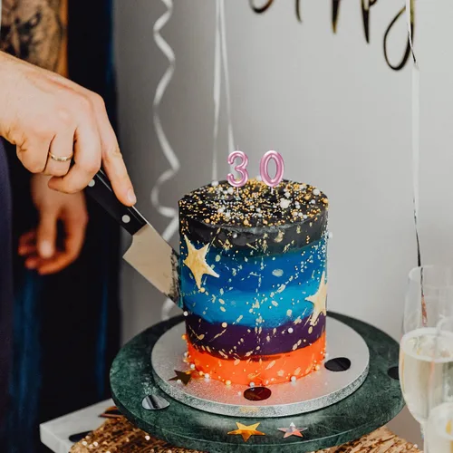 Vista 12 de Velas de número 9 arcoíris con número 3D para decoración de fiesta de pastel de cumpleaños, suministros de celebración de aniversario de boda