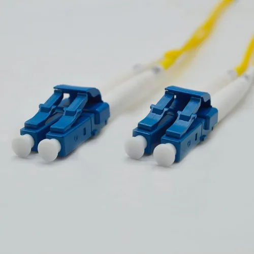 Vista 2 de FiberCablesDirect OS2 Cable de conexión de fibra monomodo Opciones de longitud: 0,5 M-300 M LC a LC 1.6 ft (1,64 pies) Dúplex 9/125µm