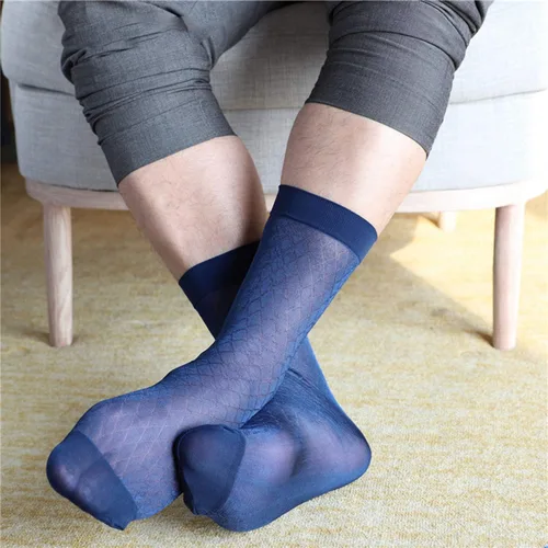 Vista 4 de Uaussi 10 pares de calcetines de vestir ultrafinos para hombre, calcetines de negocios de seda transparente, pantalones de trabajo de nailon suave