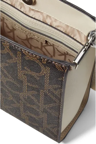 Vista 3 de Calvin Klein Maddi Crossbody marróncaquiblanco talla única, MarrónCaquiBlanco