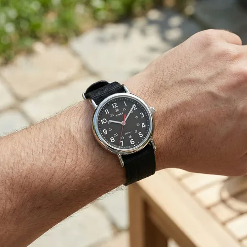 Vista 6 de Timex Weekender 38mm Unisex Analog Watch INDIGLO Backlight Adjustable Durable Nylon Fabric Slip Through Strap 24 Hour Time