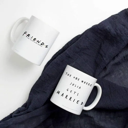 Vista 310 de Trend Setters Friends the Television Show – 25 años – Mercancía oficial – Taza de café o té de cerámica blanca de 11 onzas – perfecta para regalar