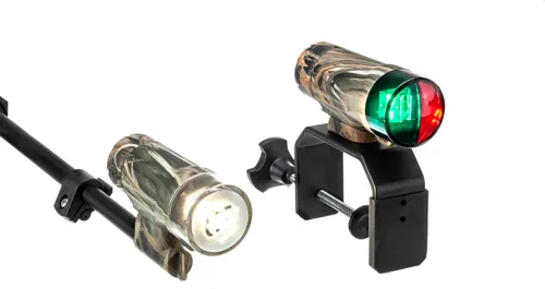 Vista 17 de attwood 14193-7 Kit de luces LED de navegación resistentes al agua, acabado de camuflaje Real Tree Max-4 (paquete de 3)