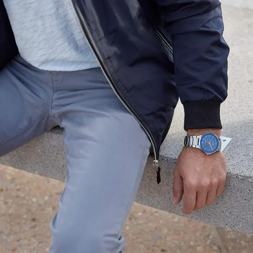 Vista 4 de Citizen Axiom Eco-Drive - Reloj para hombre plateado