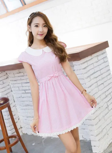 Vista 3 de Vestido de manga corta con cuello de muñeca fresco para mujer de tamaño actualizado