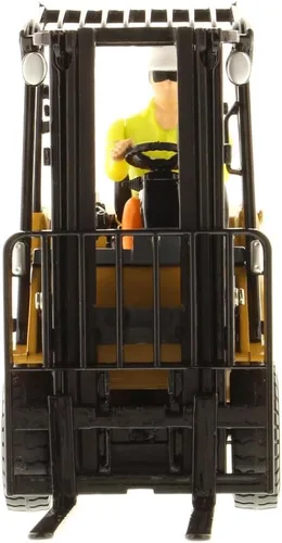 Vista 4 de Carretilla elevadora Diecast Masters Caterpillar DP25N, Core Classics Series Camiones para gatos y equipo de construcción Modelo a escala 1:25
