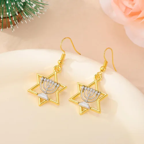 Vista 7 de Pendientes de estrella de David, aretes de Janucá, aretes de menorá para mujer, joyería judía de Hanukkah para mujer, Zinc