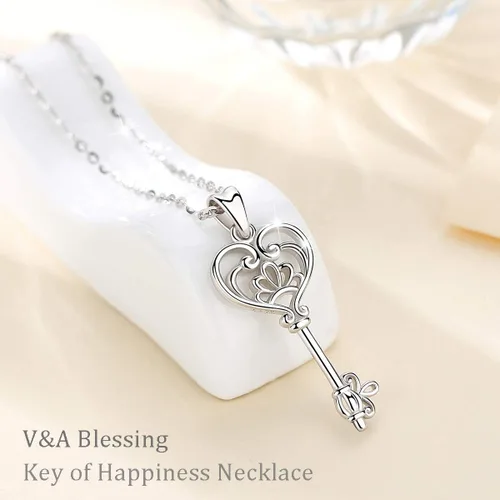 Vista 2 de EUDORA Collar de plata de ley 925 con moneda Hécate, Athena, Perséfono, Nyx, diosa de la luna triple, diosa celta, rueda de Hécate, llave, regalo