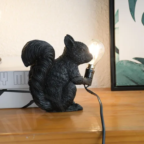Vista 8 de MAYOLA Lámpara de mesa moderna de resina con ardilla, lámpara de escritorio, lámpara de iluminación LED de resina de ardilla para sala de estar