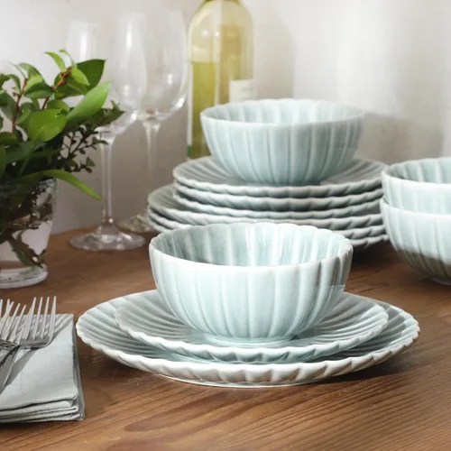 Vista 6 de Gibson Elite Peach Orchard - Juego de vajilla de porcelana de hueso de 12 piezas para 4, platos y cuencos estriados en relieve, apto