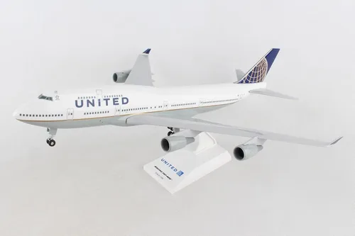 Vista 2 de Kit de Modelo Avión Daron Skymarks United 747-400 Post Co Merge con Engranaje (Escala 1/200), Blanco