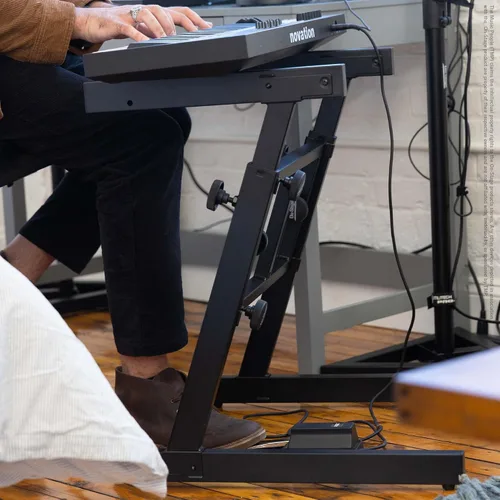 Vista 8 de Pedal de teclado universal On-Stage KSP100 Sustain