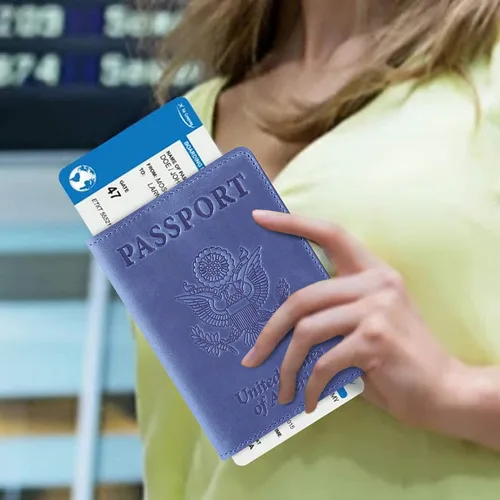 Vista 3 de Ciana porta pasaporte de piel sintética y tarjeta de vacunas Porta pasaporte con tarjeta de vacunas PúrpuraOmbre Force Ciana
