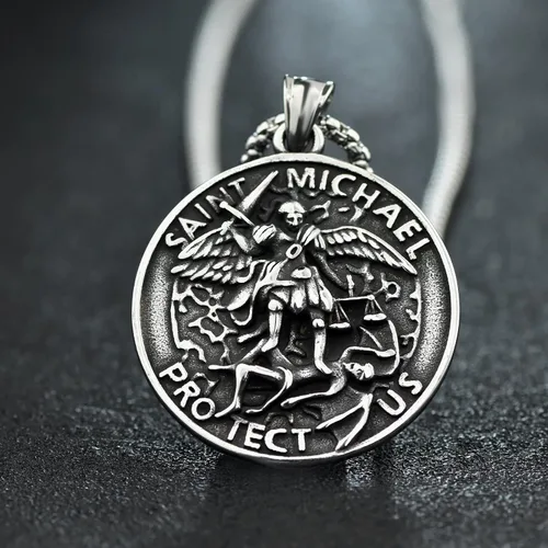 Vista 2 de FLYUN St Michael Necklace for Men, Archangel Saint Michael Pendant Medal in Stainless Steel