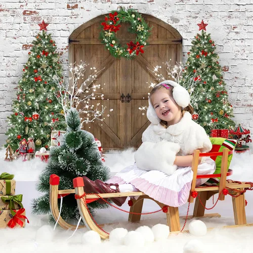 Vista 3 de Mocsicka Telón de fondo de fotografía de Navidad con puerta de granero, árbol de Navidad, regalos de nieve, decoración de fondo de fotos de casa