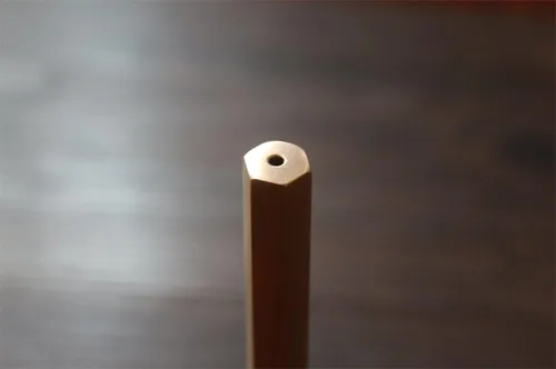 Vista 5 de EDC Pocket Seis-Edge - Bolígrafo distintivo de latón macizo