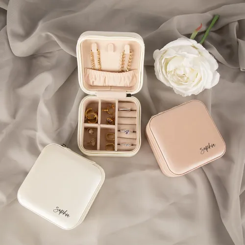 Vista 2 de Andaz Press Joyero personalizado para mujeres, estuche de viaje portátil pequeño de 4 x 4 pulgadas, organizador de almacenamiento para accesorios