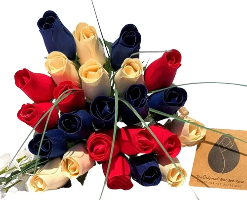 Vista 11 de Ramos originales de rosas de madera en 1, 2, o 3 docenas, Abedul, 1 Docena