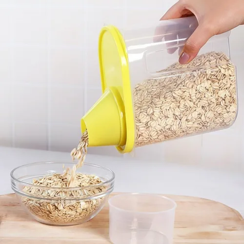 Vista 6 de Basicwise Juego de 3 recipientes pequeños herméticos de almacenamiento de alimentos de 1.9 litros con boquilla de vertido y tapa de taza medidora