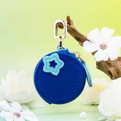 Vista 3 de Bonito llavero Y2k de piel de arándanos con cremallera, para mujeres y niñas, accesorios estéticos, monedero, llavero de fruta azul