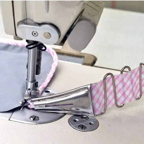 Vista 4 de YICBOR Overlock Carpeta #A10 Hemmer de ángulo recto Bies Binder para máquina de punto de bloqueo de encuadernación de borde curvo (0.709 in)