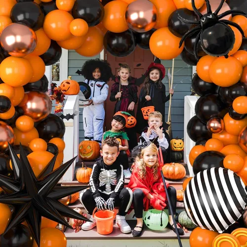 Vista 6 de Kit de arco de globos de Halloween, globos de Halloween 2024, guirnalda de globos de color naranja, oro rosa, negro, con araña, murciélago