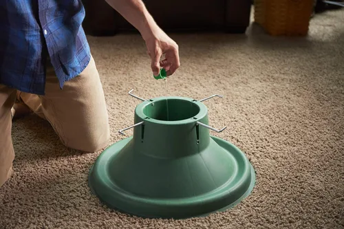 Vista 6 de Miracle-Gro para árboles de Navidad, alimento vegetal, hidrata los árboles y mantiene los árboles de Navidad verdes durante toda la temporada