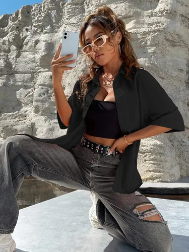 Vista 5 de SheIn Blusa de manga corta de gran tamaño con botones y hombros caídos para mujer