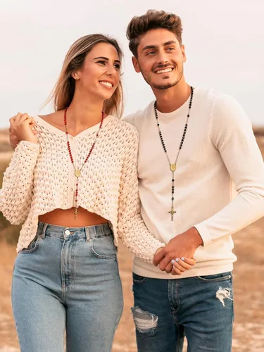 Vista 4 de FaithHeart Collar de cruz de rosario cristiano para mujeres y hombres, acero inoxidable para orar rosario en Y, caja de regalo
