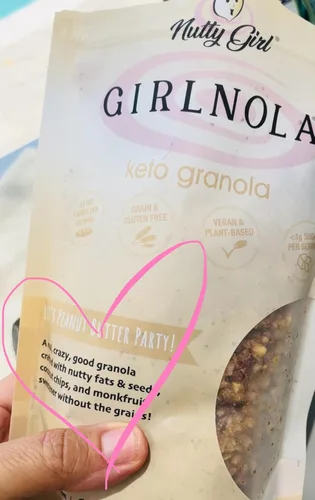 Vista 6 de Cereal de granola bajo en azúcar y bajo en carbohidratos Let's Peanut Butter Party Paquete de 2 Nutty Girl Keto Girlnola®