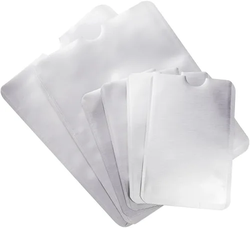 Vista 8 de Fundas RFID anti robopara 4 tarjetas de crédito y dos pasaportes. Para bolsillo o billetera.
