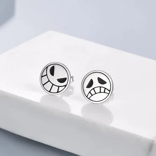 Vista 2 de POPLYKE Pendientes de anime de plata de ley 925 para mujer y hombre, Plata de ley, Plata de ley