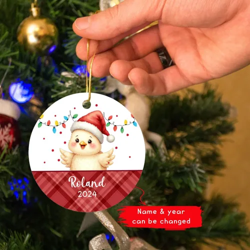 Vista 3 de Adorno de Navidad personalizado de pollito bebé, recuerdo con nombre personalizado para Navidad 2025, adorno de pollito regalo para amantes