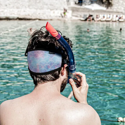 Vista 6 de Funda de neopreno para máscara de buceo, correas reflectantes para máscara de buceo, protector de cabello para máscaras de buceo y esnórquel
