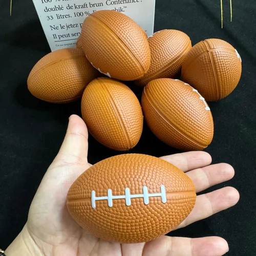Vista 4 de ALISSAR Paquete de 20 mini pelotas de fútbol de 3.4 pulgadas, mini balones de fútbol de espuma para decoración de fiesta de fútbol y superbowl