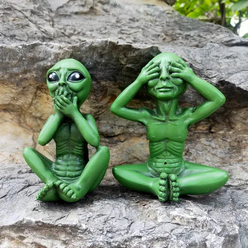 Vista 6 de Estatua de alienígena, resina para escuchar/ver/hablar sin sabio malvado, 3 piezas Hear No Evil See No Evil Speak No Evil Alien Statue, Sci-fi