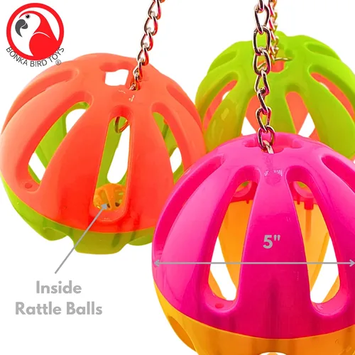 Vista 3 de Bonka Bird Toys 1479 Enorme plástico de tres bolas de 14 x 9 pulgadas, juguete colgante para guacamayos, cacatúas, grises africanos, hecho