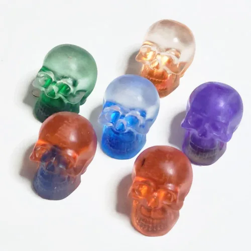 Vista 6 de Paquete de 8 moldes de silicona de resina de calavera, kit de moldes de vela con cabeza de calavera 3D para pulseras de resina, arcilla, fundición
