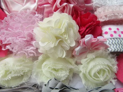 Vista 4 de YYCRAFT Juego de 40 flores de gasa artesanales, flores de pelo hechas a mano para bricolaje, kit de lazo (rosa/gris/marfil)