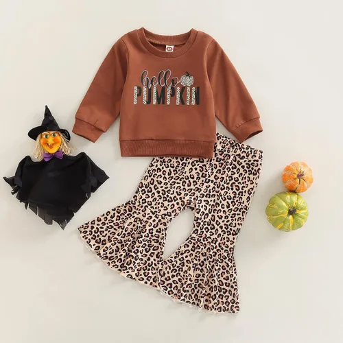 Vista 2 de AEEMCEM Conjunto de ropa de Halloween para bebé niña, sudadera con estampado de letras de Hello Pumpkin y pantalones acampanados de leopardo