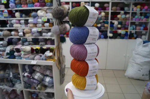 Vista 2 de Paquete de 4 (madeja) Gazzal Baby lana XL, 40% lana merino, 20% cachemira tipo poliamida, 40% acrílico, cada una de 1.76 onzas (1.76 oz) / 109