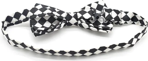 Vista 61 de Pajaritas preatadas hechas a mano para hombre con diseño elegante M126