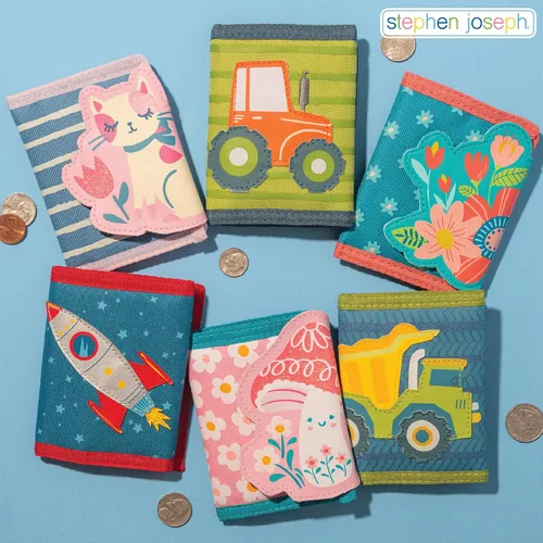 Vista 2 de Stephen Joseph, Billetera unisex para niños y niñas con diseños de apliques, cartera serigrafiada con bolsillo para monedas con cremallera, avión
