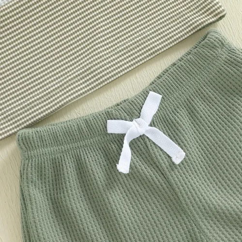 Vista 39 de Ropa de bebé niño sin mangas + pantalones cortos con estampado a rayas con bolsillos, 2 piezas de trajes de verano